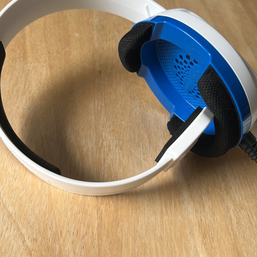 Turtle Beach Headset - Picture 4 of 5